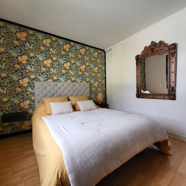 papier peint moulures peinture boiserie