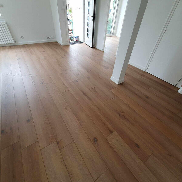 pose-sol-pvc-imitation-parquet-renovation-sejour